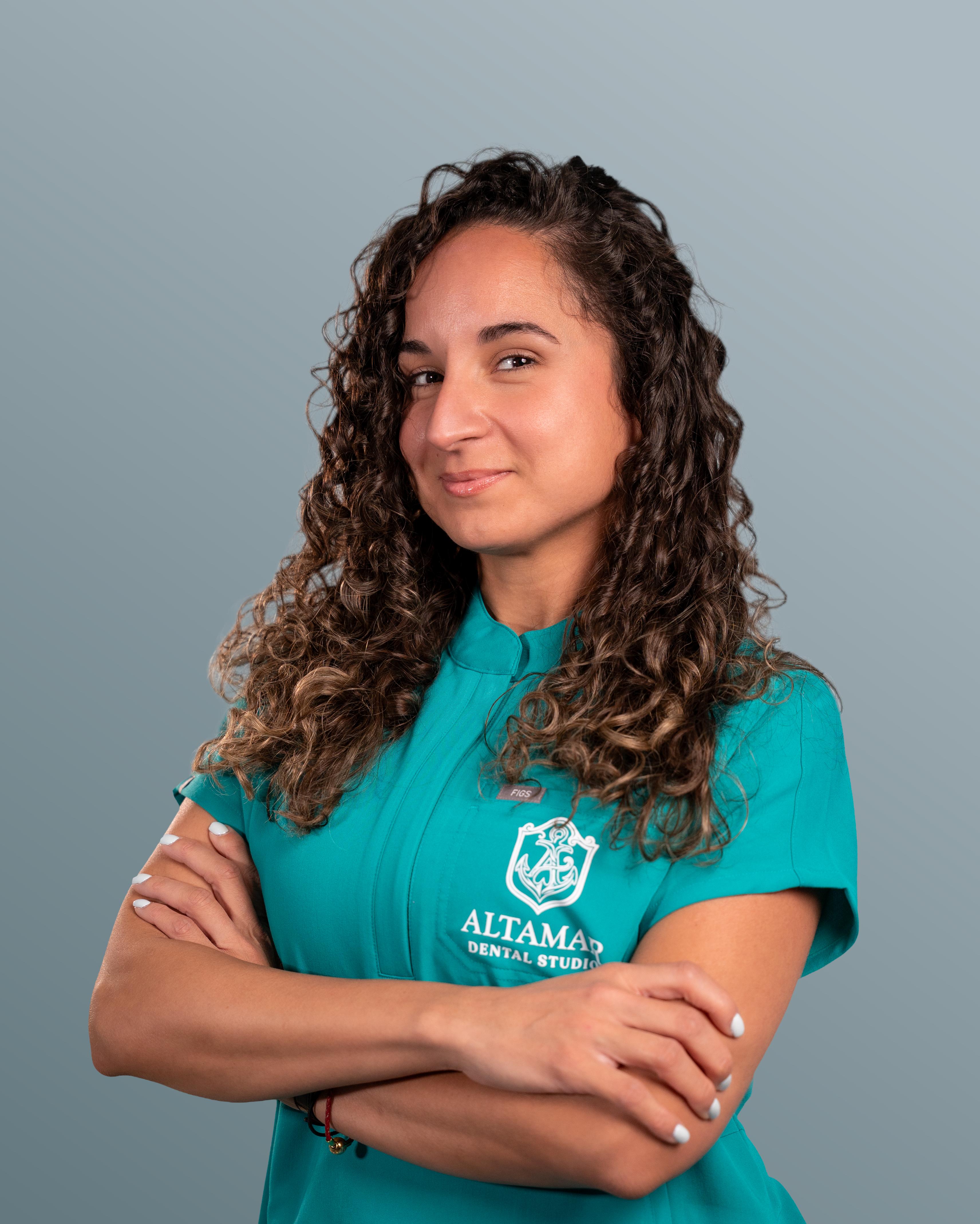 Dani (Dainelys), dental hygienist at Altamar Dental Studio